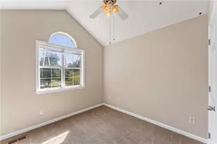 1047 Kennesborough Rd NW, Kennesaw, GA 30144 - Photo 16