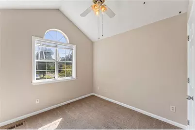 1047 Kennesborough Road NW, Kennesaw, GA 30144 - Photo 16