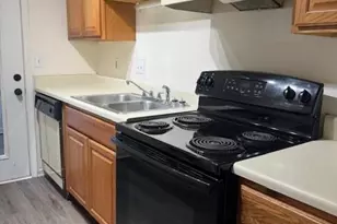 9028 Stoneleigh Trce, Douglasville, GA 30134 - Photo 2