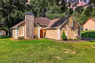 1880 Ashton Brooke Ln, Buford, GA 30519 - Photo 4