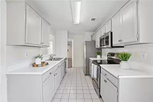 4076 Beaver Oaks Dr, Duluth, GA 30096 - Photo 10