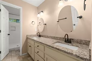 9126 Branch Valley Way, Roswell, GA 30076 - Photo 22
