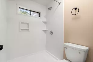 9126 Branch Valley Way, Roswell, GA 30076 - Photo 24