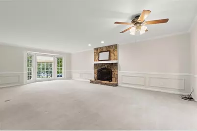9126 Branch Valley Way, Roswell, GA 30076 - Photo 4