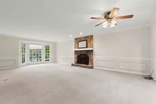 9126 Branch Valley Way, Roswell, GA 30076 - Photo 4