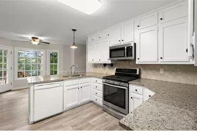 9126 Branch Valley Way, Roswell, GA 30076 - Photo 8