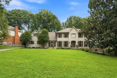 4964 Buckline Crossing, Dunwoody, GA 30338 - Photo 2