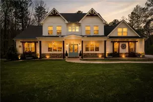 401 Blossom Trl, Acworth, GA 30101 - Photo 1