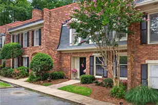 3 Pendleton Pl NE, Atlanta, GA 30342 - Photo 2