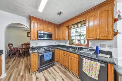 1675 Round Road, Grayson, GA 30017 - Photo 10