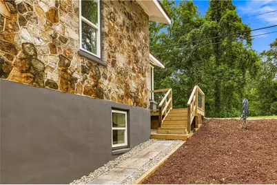 2928 Old Cornelia Highway, Gainesville, GA 30507 - Photo 10