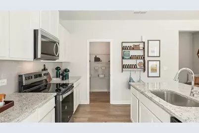 5667 Rosehall Place, South Fulton, GA 30349 - Photo 6