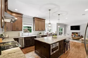 12880 Bucksport Dr, Roswell, GA 30075 - Photo 14
