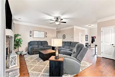 334 Red Cap Circle, Jefferson, GA 30549 - Photo 4