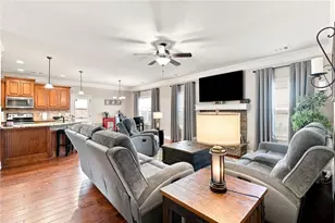 334 Red Cap Cir, Jefferson, GA 30549 - Photo 6
