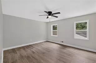 707 Cristy Ln, Woodstock, GA 30188 - Photo 10