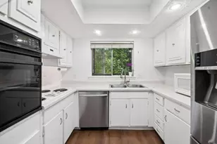 7345 Cardigan Circle, Atlanta, GA 30328 - Photo 6