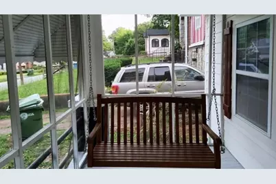 684 S Elizabeth Place NW, Atlanta, GA 30318 - Photo 2