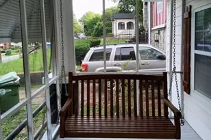 684 S Elizabeth Pl NW, Atlanta, GA 30318 - Photo 2