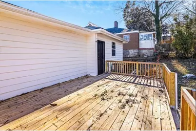 684 S Elizabeth Place NW, Atlanta, GA 30318 - Photo 16
