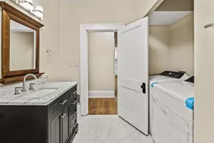 684 S Elizabeth Pl NW, Atlanta, GA 30318 - Photo 12
