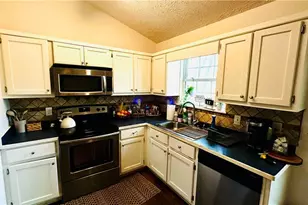 6600 Crystal Cove Trail, Gainesville, GA 30506 - Photo 4