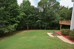 529 Plantation Creek Dr, Loganville, GA 30052 - Photo 4