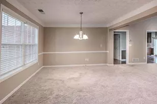 529 Plantation Creek Dr, Loganville, GA 30052 - Photo 10