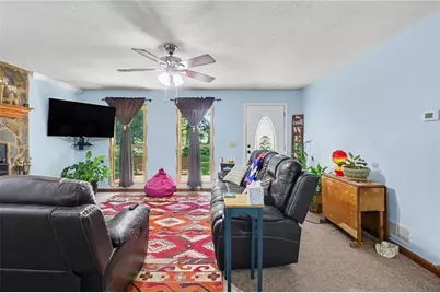 150 Aspen Lake Drive E, Newnan, GA 30263 - Photo 4