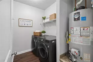 1668 Habershal Rd, Atlanta, GA 30318 - Photo 16