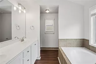 1668 Habershal Rd, Atlanta, GA 30318 - Photo 24