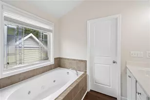 1668 Habershal Rd, Atlanta, GA 30318 - Photo 26