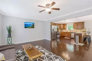 3211 Flamingo Dr, East Point, GA 30344 - Photo 6
