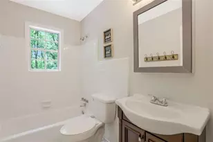 3211 Flamingo Dr, East Point, GA 30344 - Photo 16