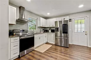 3918 Sherwood Dr, Douglasville, GA 30135 - Photo 6