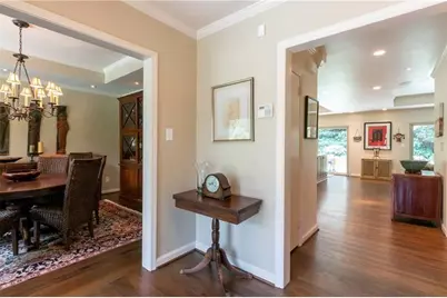 1043 Robin Lane NE, Atlanta, GA 30306 - Photo 8