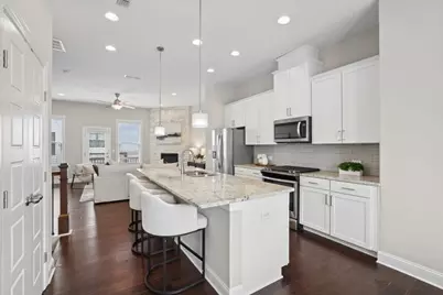 2044 Rockledge Road NE, Atlanta, GA 30324 - Photo 2