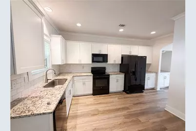 239 Stonecreek Bend, Monroe, GA 30655 - Photo 2