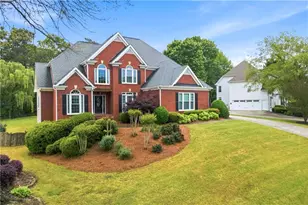 4965 Oakmont Bend Dr, Alpharetta, GA 30004 - Photo 2