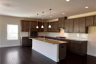 3755 Crestland Ln, Cumming, GA 30028 - Photo 2