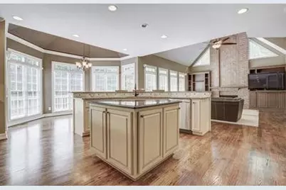9485 Nesbit Lakes Drive, Alpharetta, GA 30022 - Photo 16