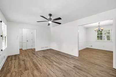 9630 Pine Thicket Way, Roswell, GA 30075 - Photo 6