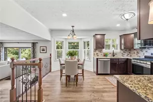 9630 Pine Thicket Way, Roswell, GA 30075 - Photo 8