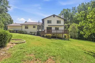 9630 Pine Thicket Way, Roswell, GA 30075 - Photo 2