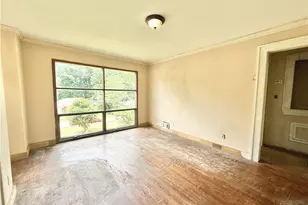 723 Callaway Dr, Forest Park, GA 30297 - Photo 6