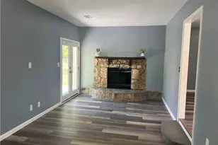 2875 Carriage Ln, Atlanta, GA 30349 - Photo 4