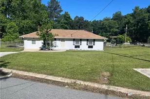 2875 Carriage Ln, Atlanta, GA 30349 - Photo 2
