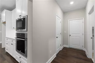 1610 Prestwick Ln, Dunwoody, GA 30338 - Photo 10