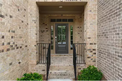 1610 Prestwick Lane, Dunwoody, GA 30338 - Photo 2