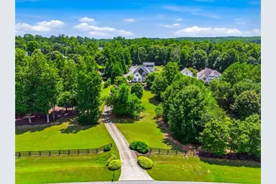 124 Savanna Estates Drive, Canton, GA 30115 - Photo 4